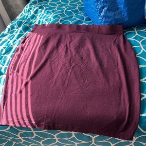 Universal Standard eggplant pencil skirt size L petite (22/24)